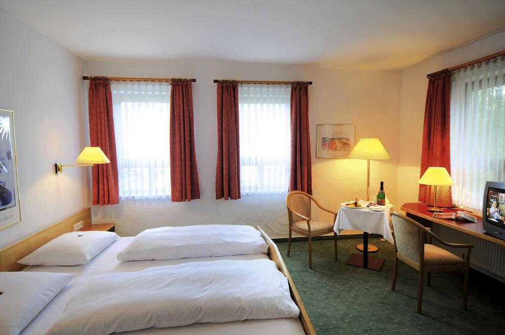 Landgasthof Hotel Roessle Waldenbuch Room photo